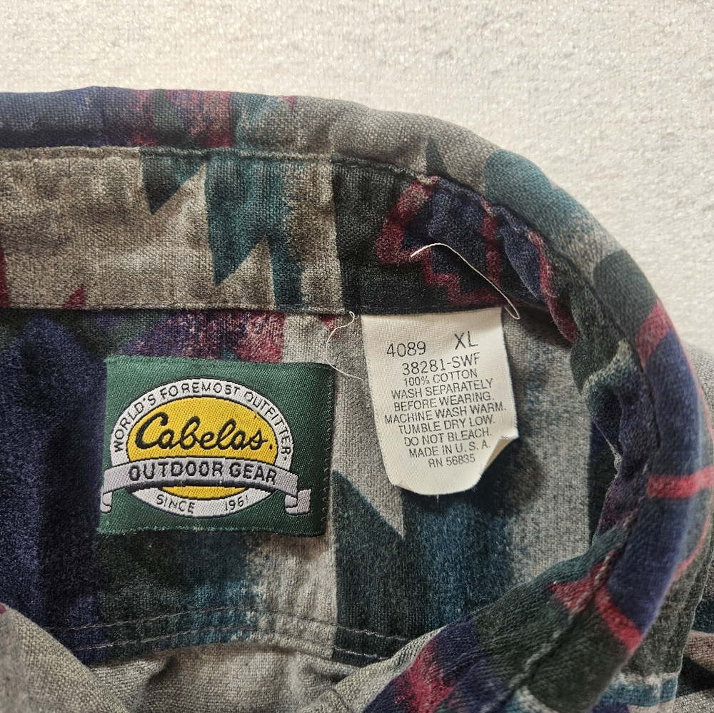 Vintage Cabela’s USA Southwest Aztec Shirt XL Button Up - Picture 3 of 6